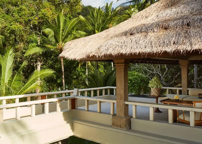 Amankila Hotel 5*